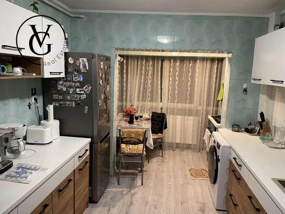 Apartament decomandat 3 camere | Baba Novac 