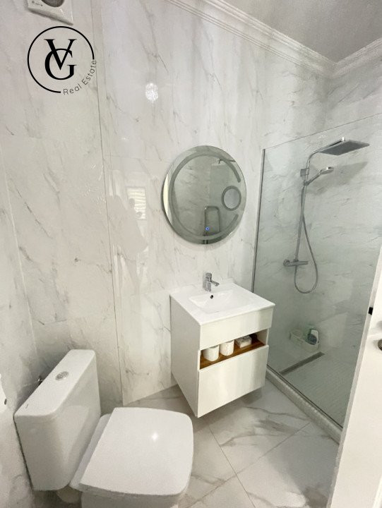 Apartament lux 2 camere -30 mp gradina - complex cu piscină 