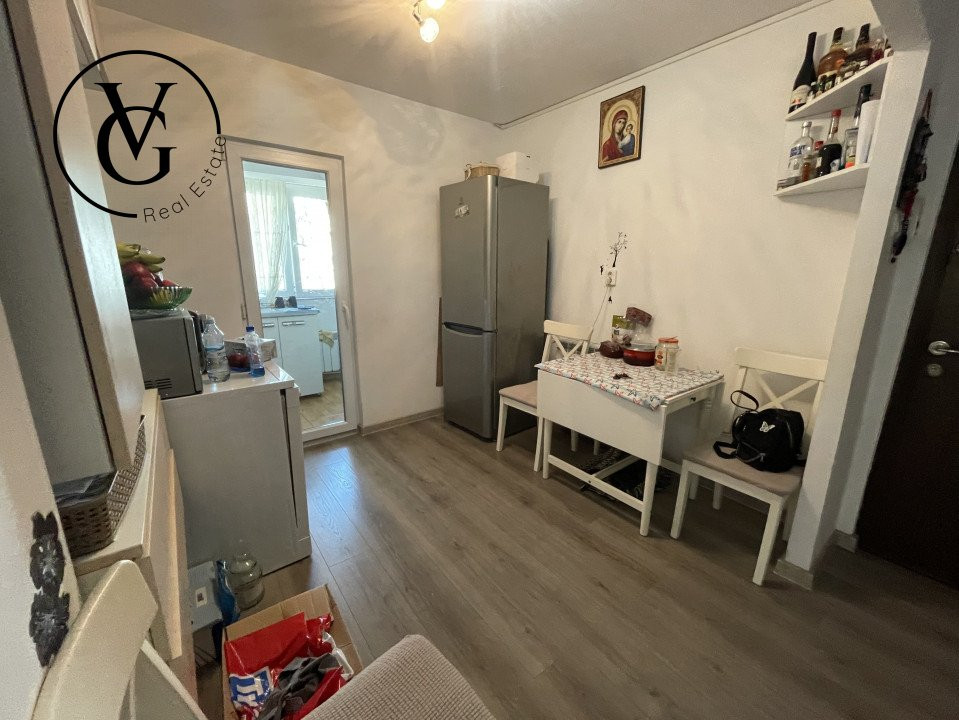 Apartament cu 2 camere | Semidecomandat | Poarta 6