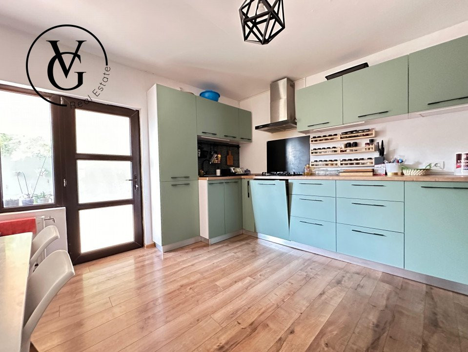 Casă individuală 4 dormitoare - complet utilată - Valu lui Traian