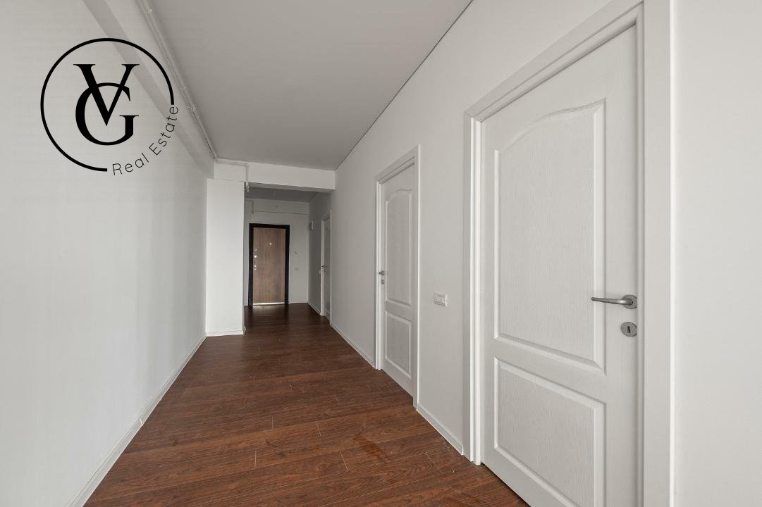 Apartament 3 camere Mamaia-Sat - vedere frontala lac 