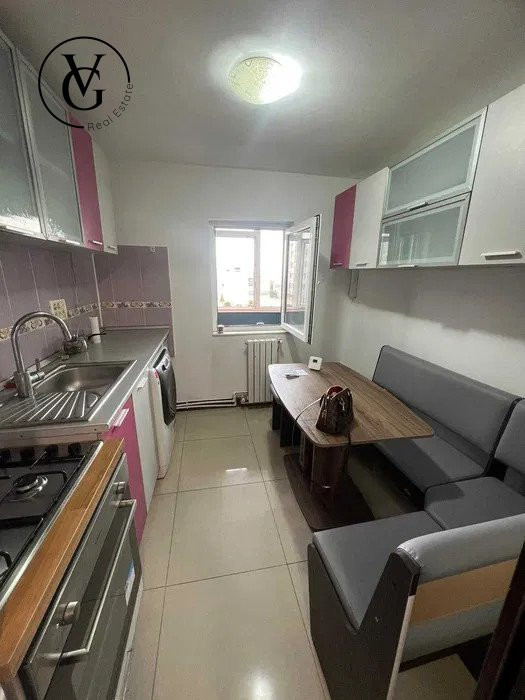 Apartament decomandat cu 2 camere - Faleza Nord - termen lung