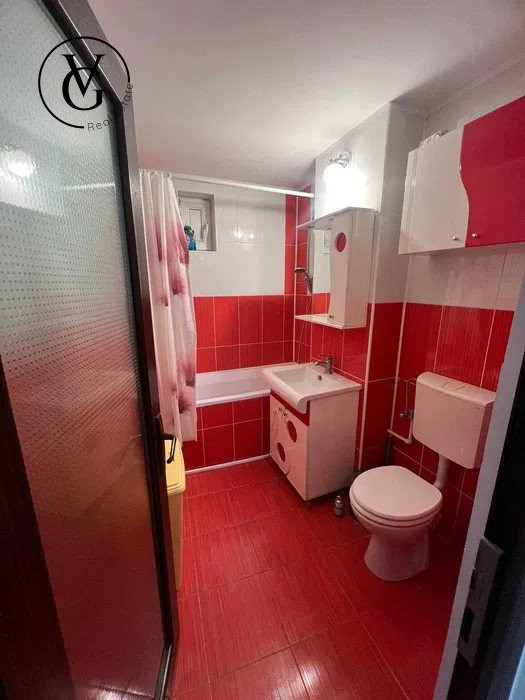 Apartament decomandat cu 2 camere - Faleza Nord - termen lung