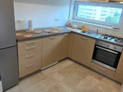 Apartament cu 2 camere - loc de parcare inclus - zona Campus