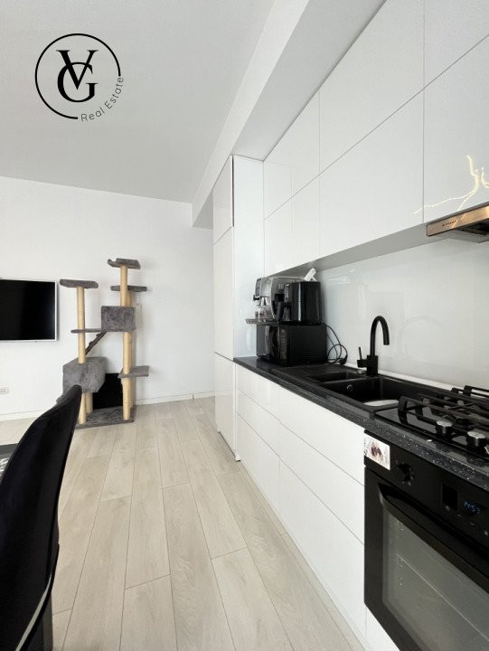 Apartament decomandat 3 camere Compozitori + 2 locuri de parcare 