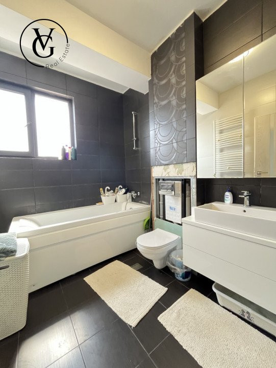 Apartament decomandat 3 camere Compozitori + 2 locuri de parcare 
