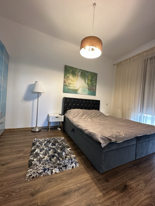 Apartament Mamaia central-ideal investitie-vedere catre lac 