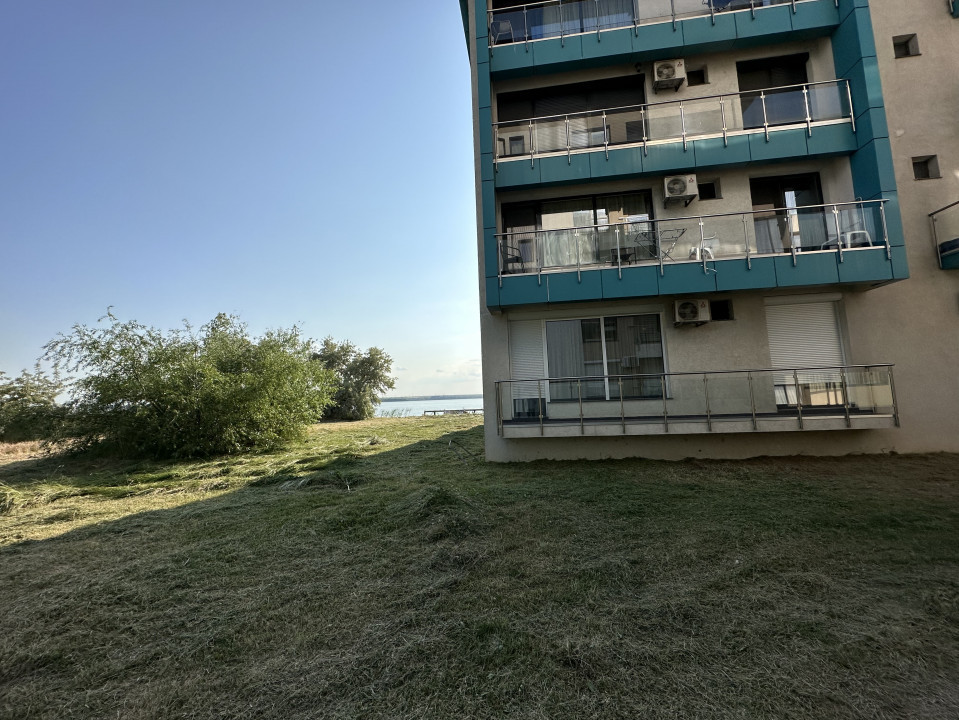 Apartament Mamaia central-ideal investitie-vedere catre lac 