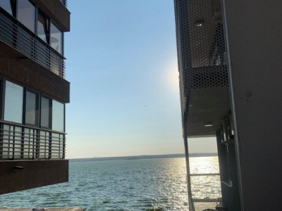 Apartament 2 camere - vedere spre lac - zona Butoaie