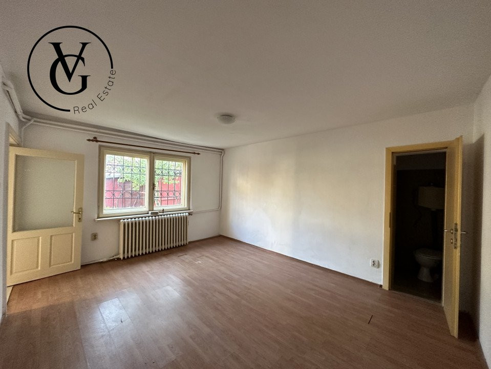Faleza NORD-casa caramida- 274 mp teren 
