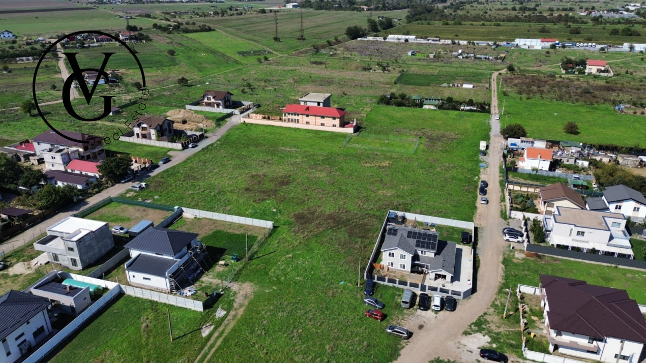 Teren intravilan 1000 mp Vila Cucoanei