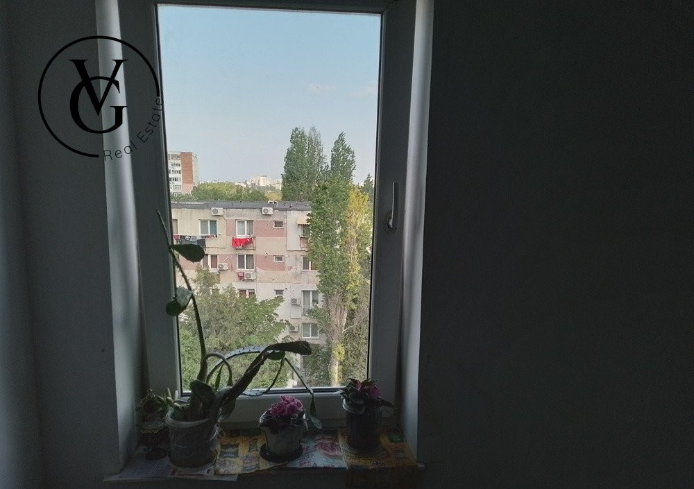 Apartament decomandat de 2 camere - zona Cireșica