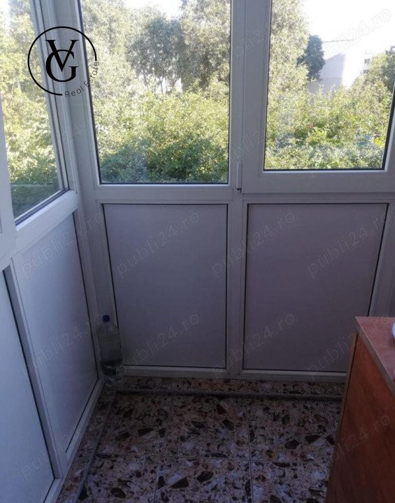 Apartament semidecomandat de 3 camere - zona INEL 2 