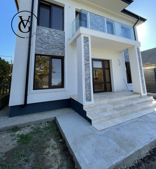 Vila P+1 moderna,  Lumina