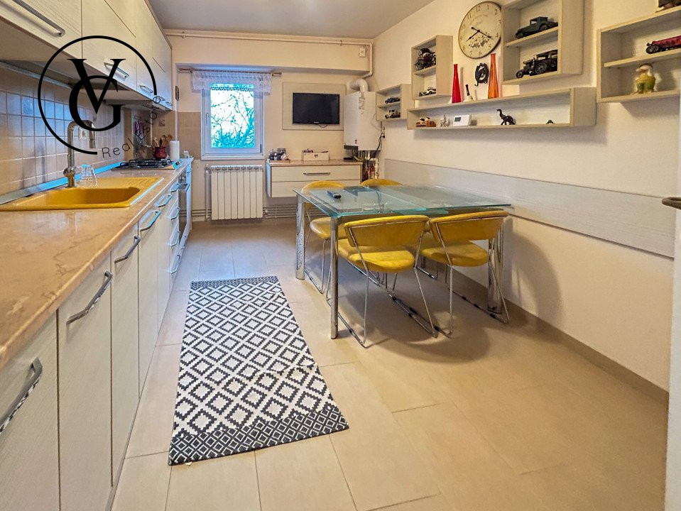 Apartament 2 camere decomandat | Ultracentral | Vedere spre mare 