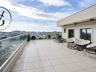 Penthouse de lux cu terasa superba, Mamaia Nord