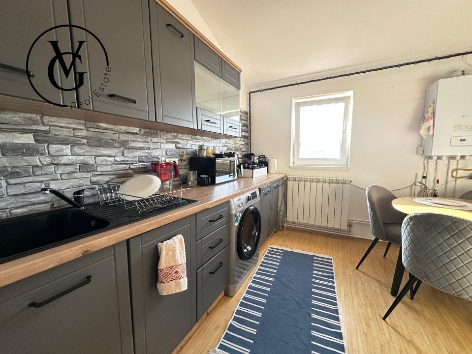 Apartament de 3 camere decomandat - Inel 1