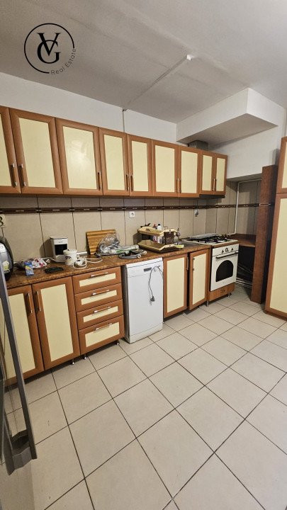 Apartament spațios - 3 camere - termen lung - zona Gara