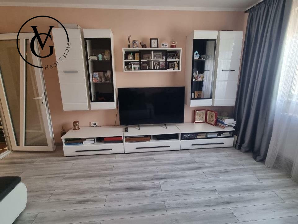 Apartament decomandat de 3 camere - zona Tomis Nord