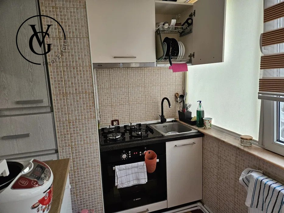 Apartament decomandat 2 camere - 2 dormitoare - zona Dacia