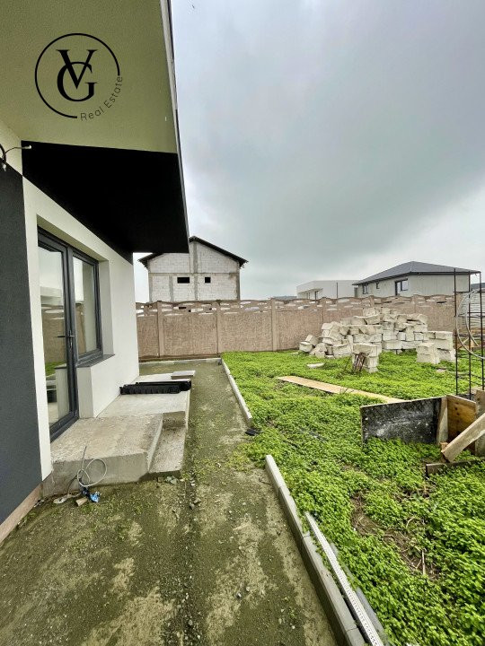 Vila P+M, 5 Camere, 450 mp teren, Navodari
