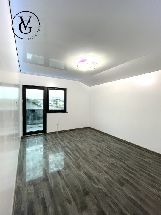 Vila P+M, 5 Camere, 450 mp teren, Navodari