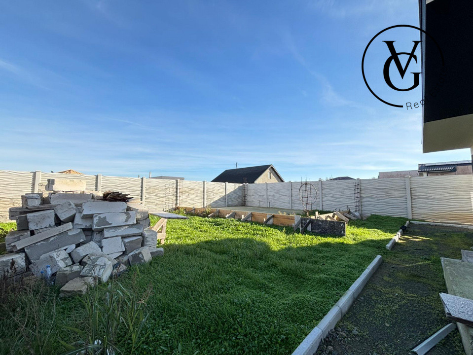 Vila P+M, 5 Camere, 450 mp teren, Navodari