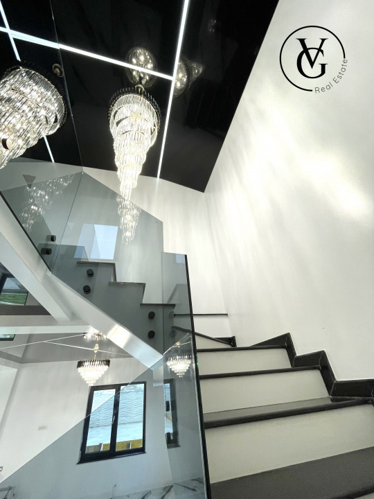 Vila P+M, 5 Camere, 450 mp teren, Midia Sat