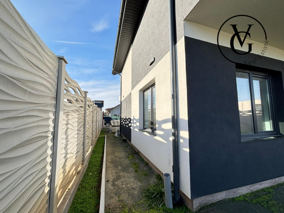 Vila P+M, 5 Camere, 450 mp teren, Midia Sat