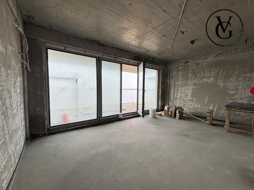 Vila  premium | frontal  la lac | Ovidiu Sud 