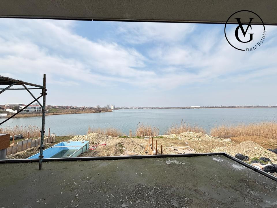 Vila  premium | frontal  la lac | Ovidiu Sud 