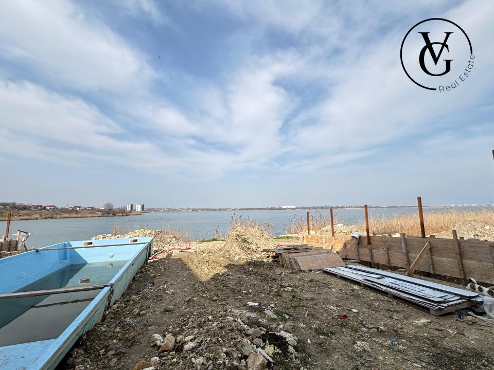 Vila  premium | frontal  la lac | Ovidiu Sud 