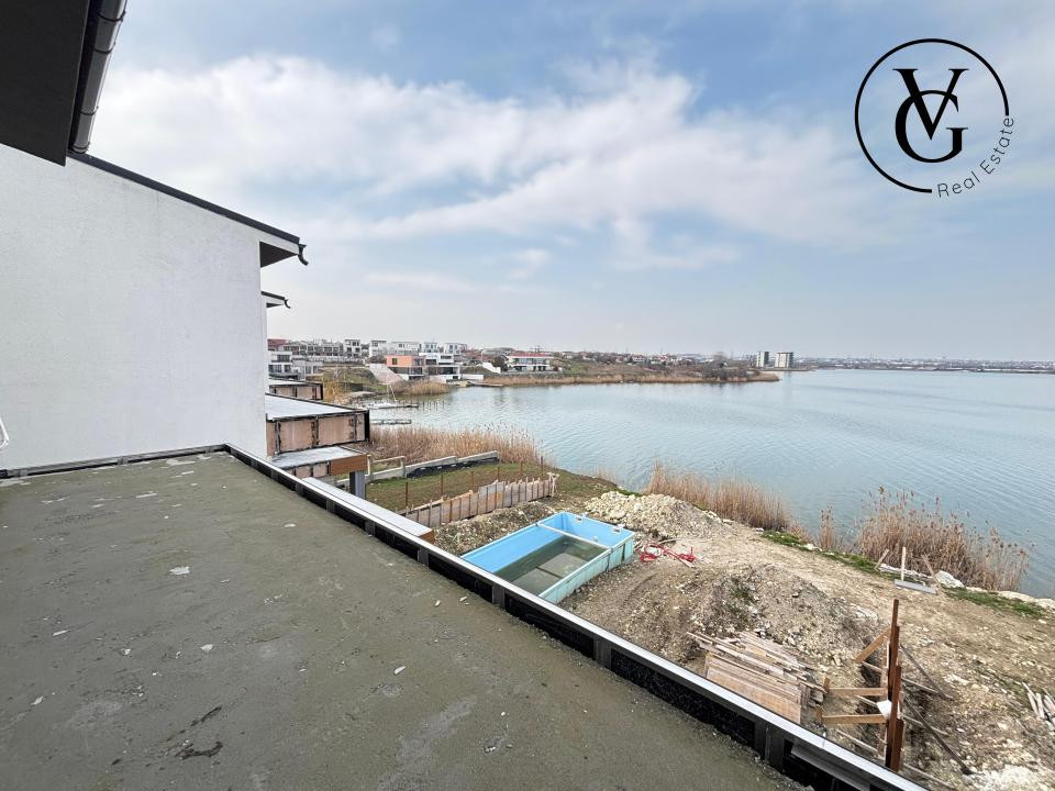 Vila  premium | frontal  la lac | Ovidiu Sud 