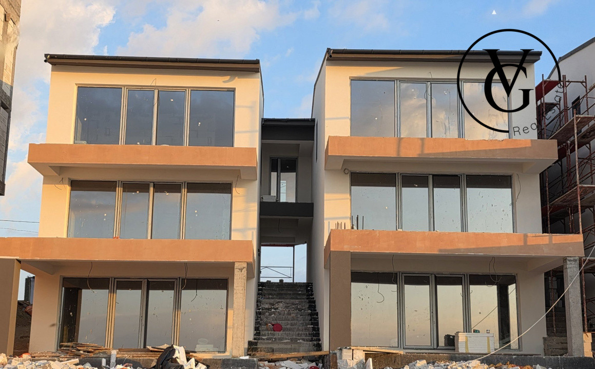 Vila  premium | frontal  la lac | Ovidiu Sud 