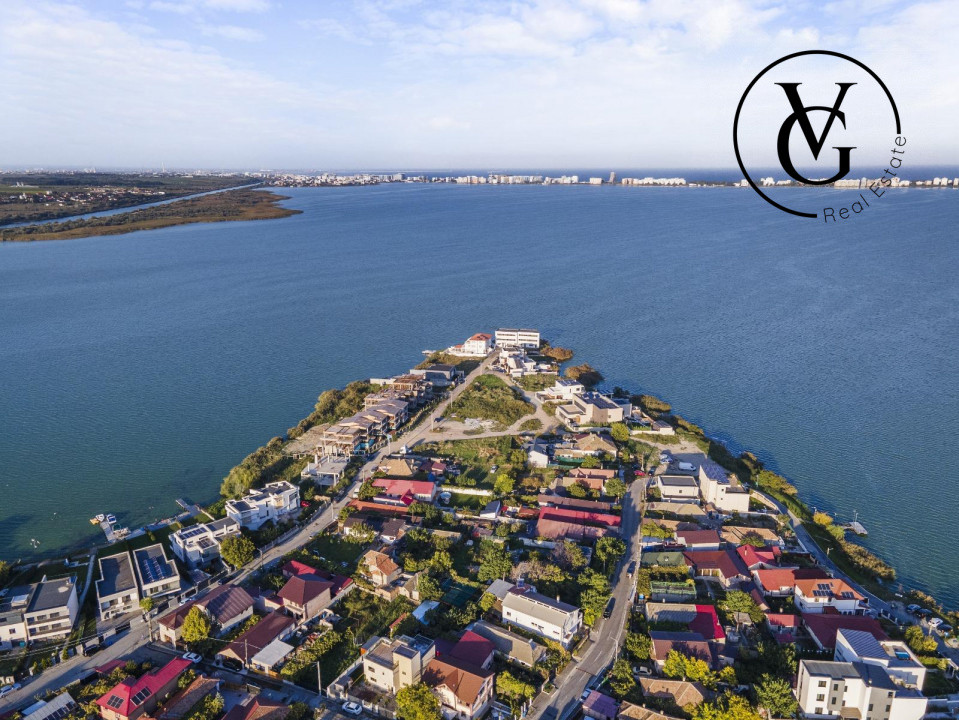 Vila  premium | frontal  la lac | Ovidiu Sud 