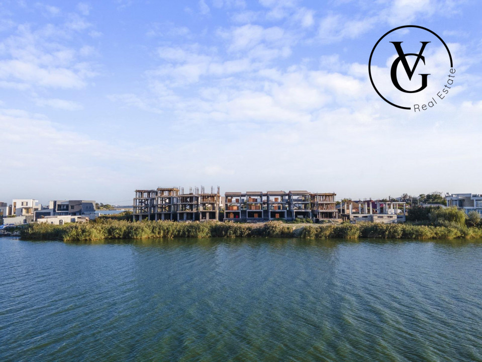 Vila  premium | frontal  la lac | Ovidiu Sud 