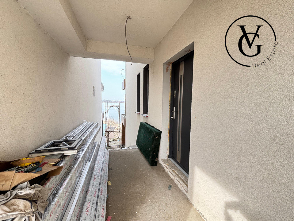 Vila  premium | frontal  la lac | Ovidiu Sud 