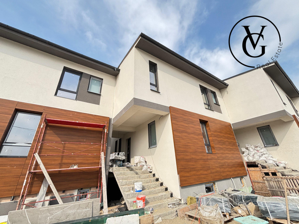 Vila  premium | frontal  la lac | Ovidiu Sud 