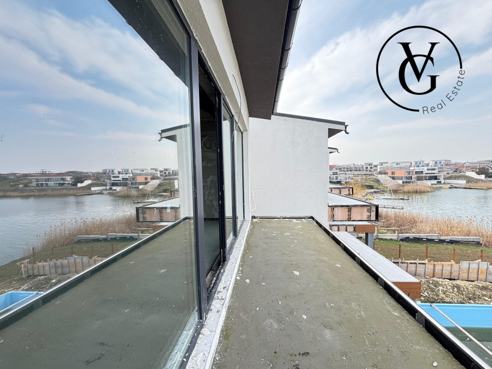 Vila  premium | frontal  la lac | Ovidiu Sud 