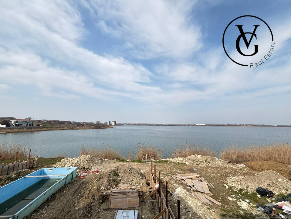 Vila  premium | frontal  la lac | Ovidiu Sud 