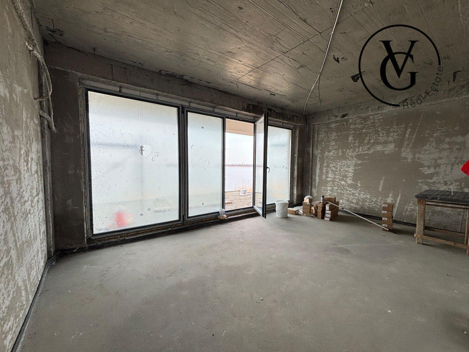 Vila  premium | frontal  la lac | Ovidiu Sud 