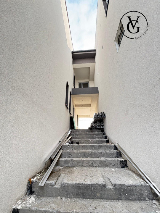 Vila  premium | frontal  la lac | Ovidiu Sud 