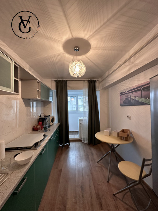 Apartament 2 camere - decomandat - vedere la mare