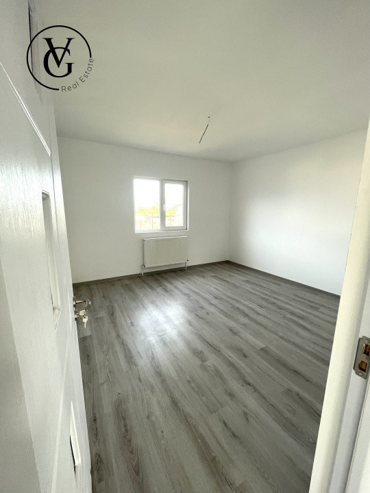 Vila P+M, 5 camere, 300mp teren,  Lumina 