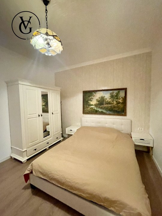 Apartament 2 camere, curte proprie, zona Cazino