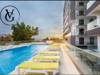 Penthouse 3 camere cu terasa si piscina exterioara, vedere panoramica la mare