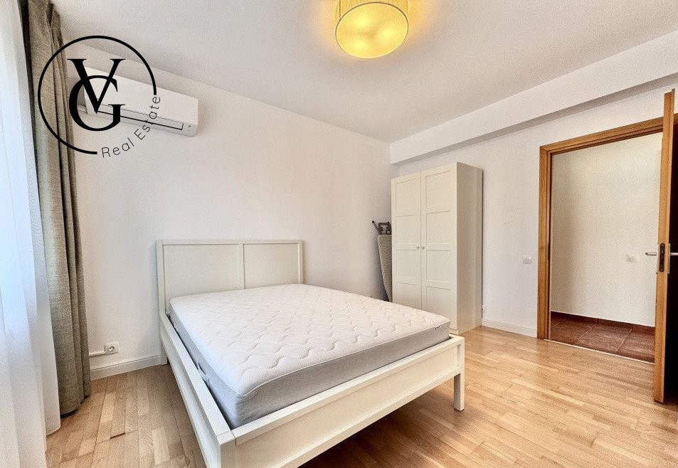 Apartament 4 camere / Calea Victoriei / loc de parcare inclus