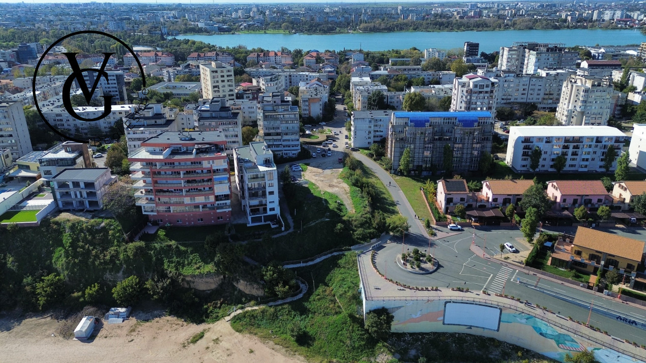 Teren construcții 2500 mp- frontal mare - Faleză Nord 