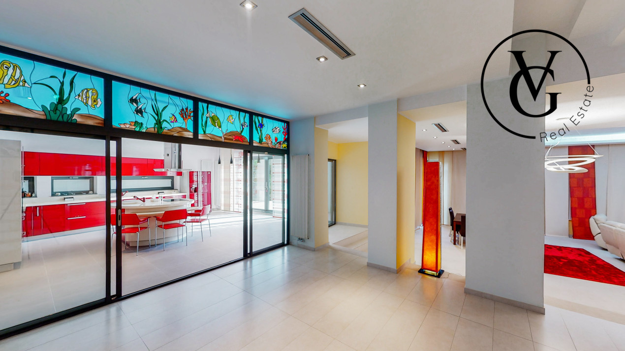 Vila unica în  Statiunea Mamaia- vedere la mare și lac