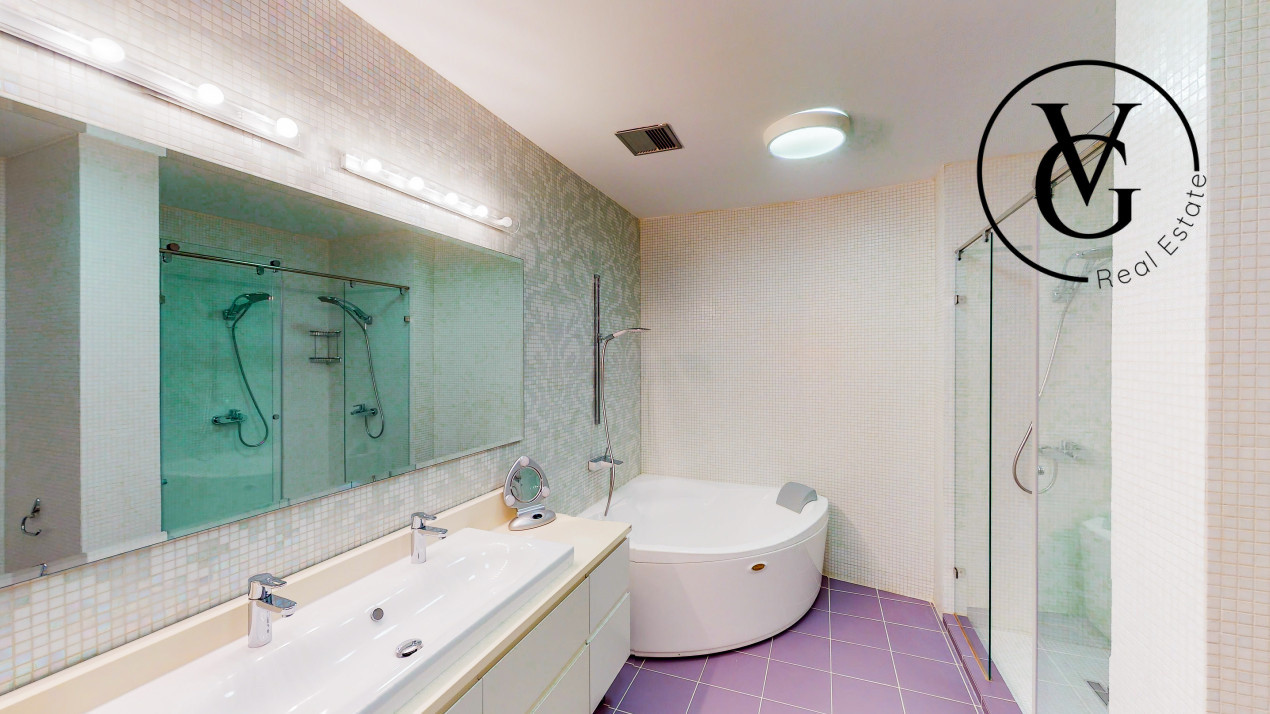 Vila unica în  Statiunea Mamaia- vedere la mare și lac